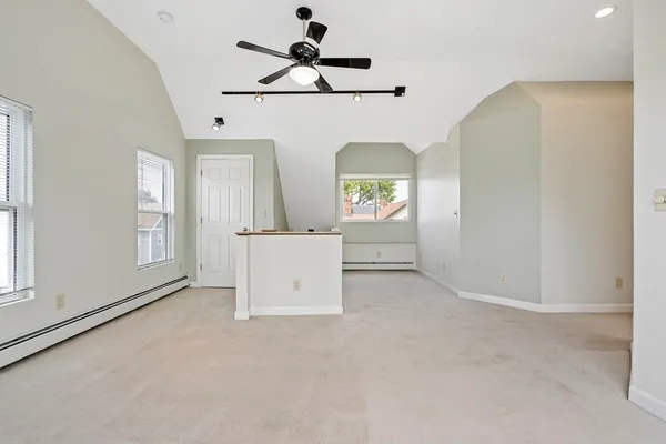 $2,900 | 25 Brimblecom Street, Unit 3, Lynn, MA 01902