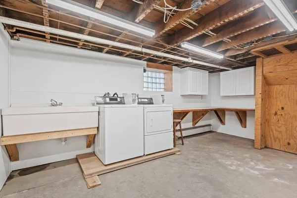 $2,900 | 25 Brimblecom Street, Unit 3, Lynn, MA 01902