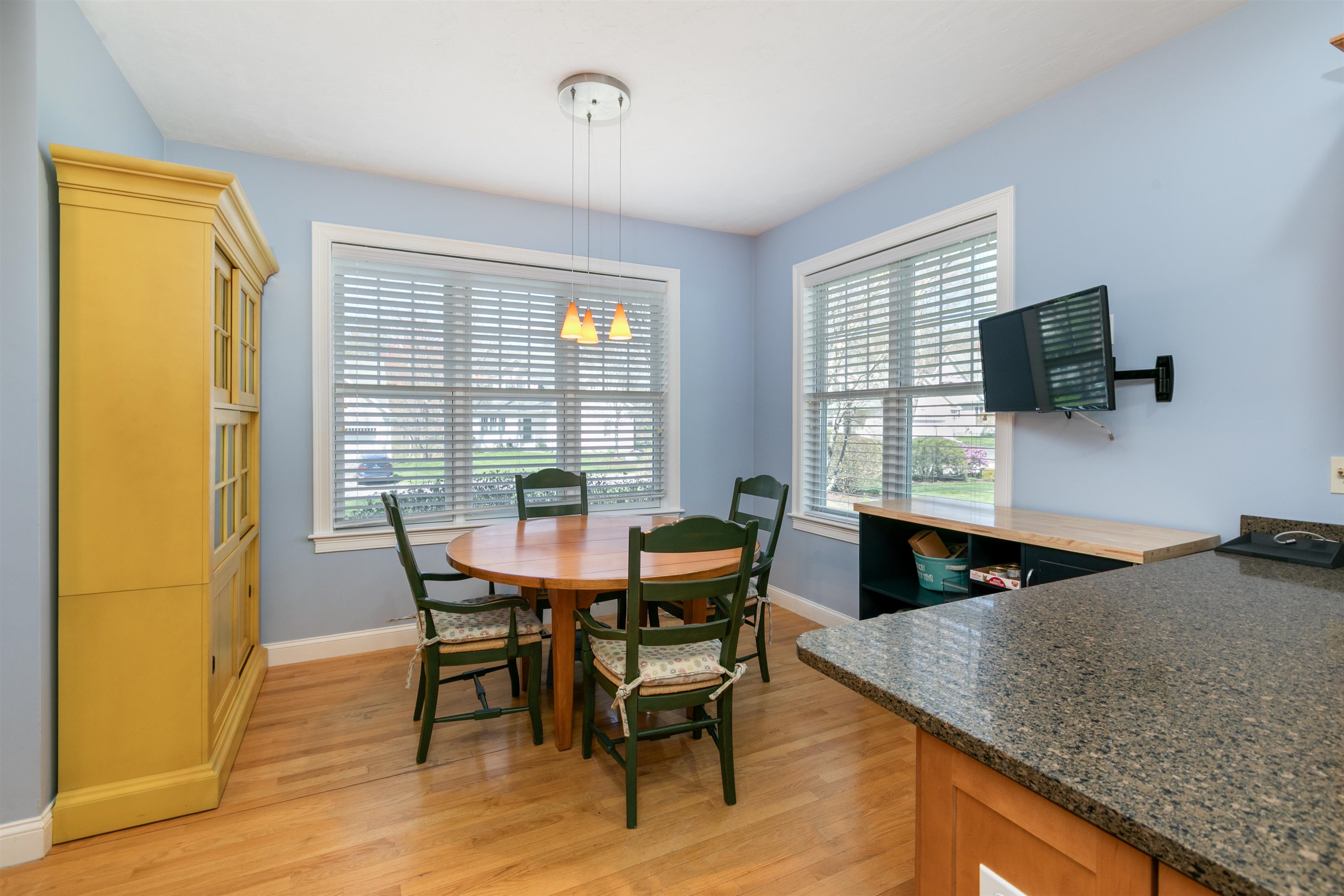 8 Crockett's Way Stratham, NH 03885 - Photo 7 of 34