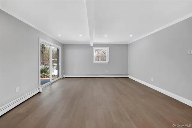 $749,900 | 204 Dahlia Drive, Mahopac, NY 10541