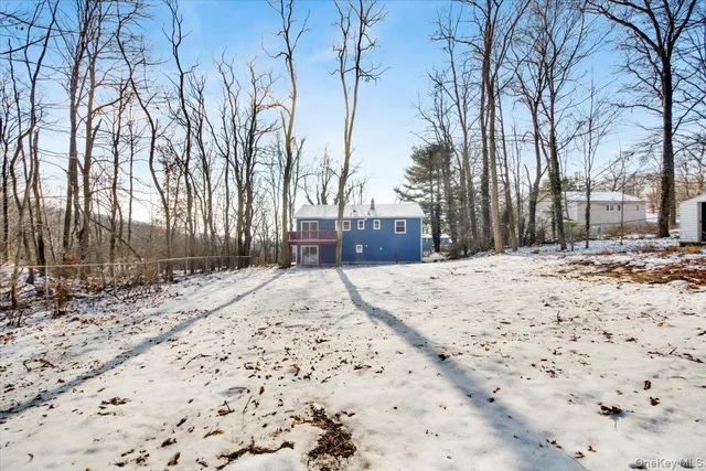 $749,900 | 204 Dahlia Drive, Mahopac, NY 10541