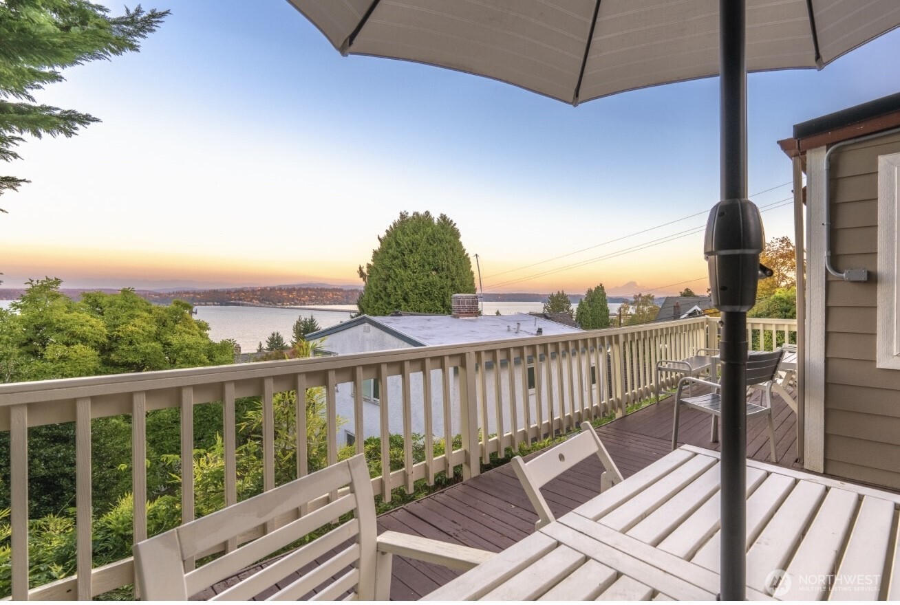 3224 South Lane Street Seattle, WA 98144 - Photo 2 of 27