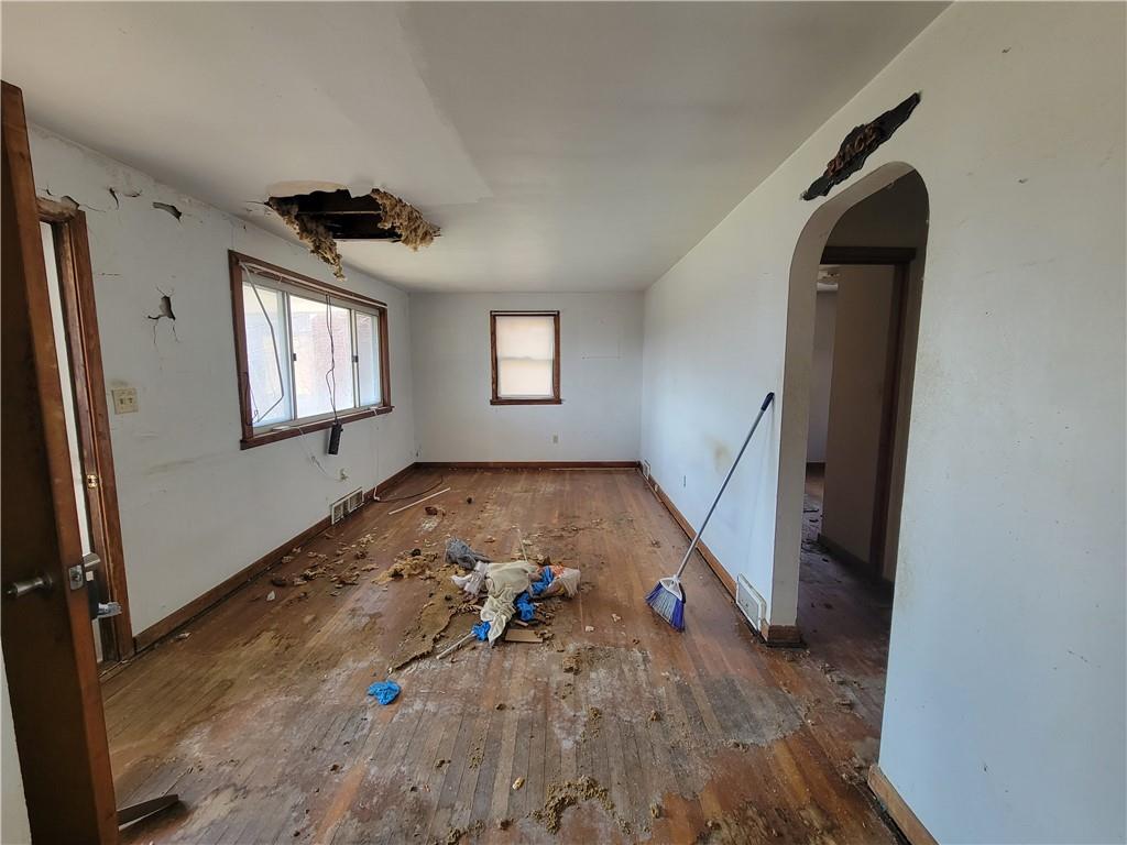343 Thomas Street Carnegie, PA 15106 - Photo 6 of 9 wooden floor in an empty room