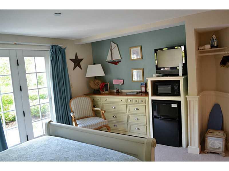 318 Eddy Road, Unit 302 Edgecomb, ME 04556 - Photo 2 of 18 Interior Space/Layout.