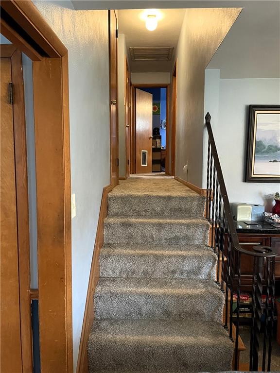 141 Reed Drive Pittsburgh, PA 15205 - Photo 13 of 25 Gallery Image 13