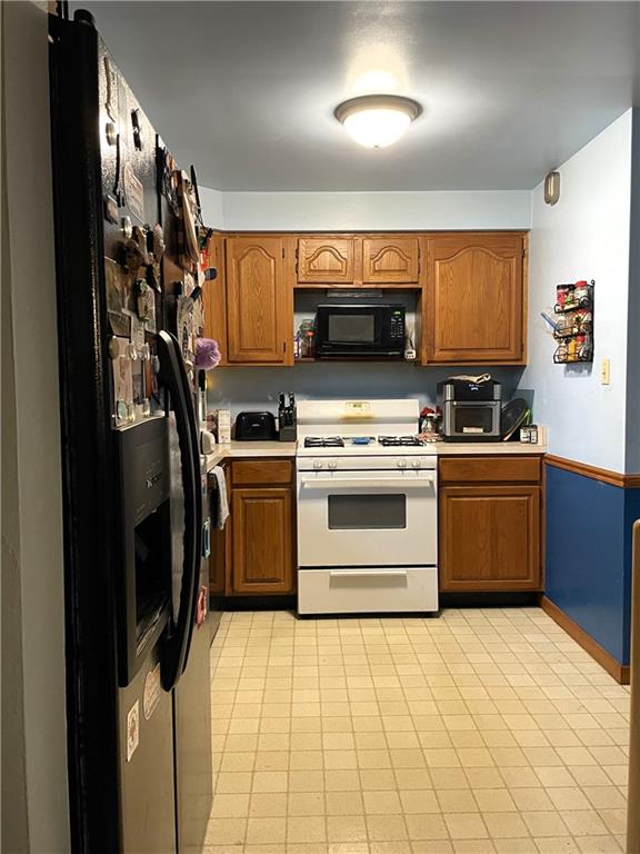 141 Reed Drive Pittsburgh, PA 15205 - Photo 7 of 25 Gallery Image 7