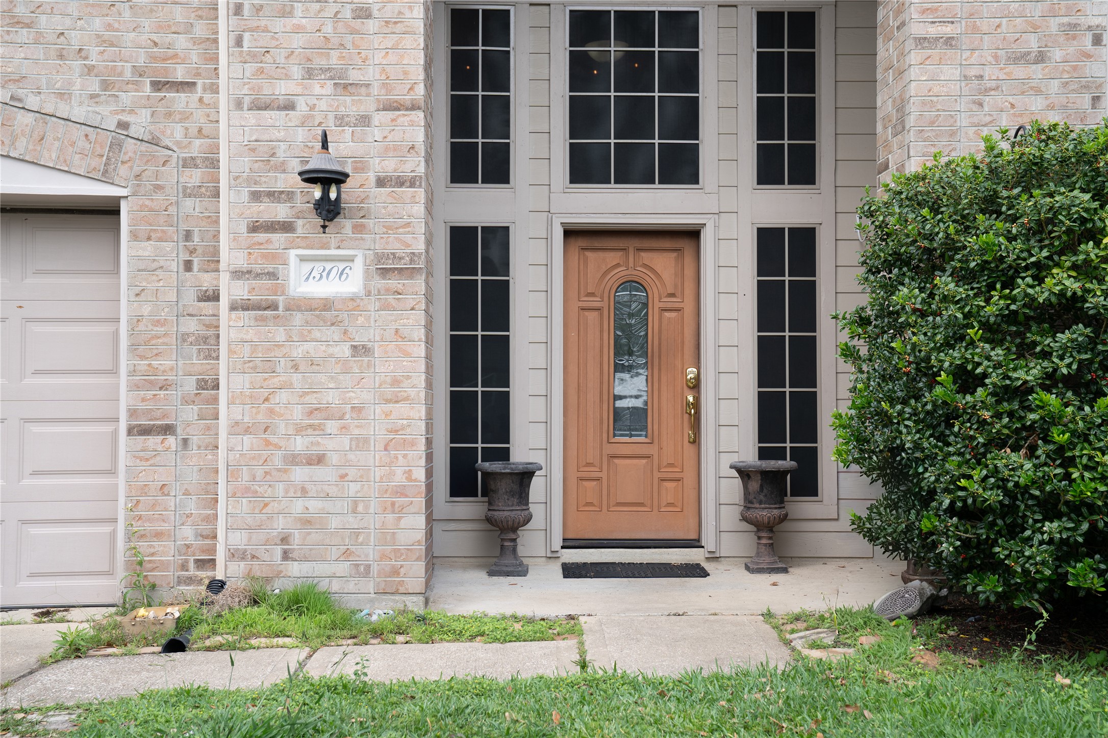 1306 Shady Grove Court Seabrook, TX 77586 - Photo 2 of 11