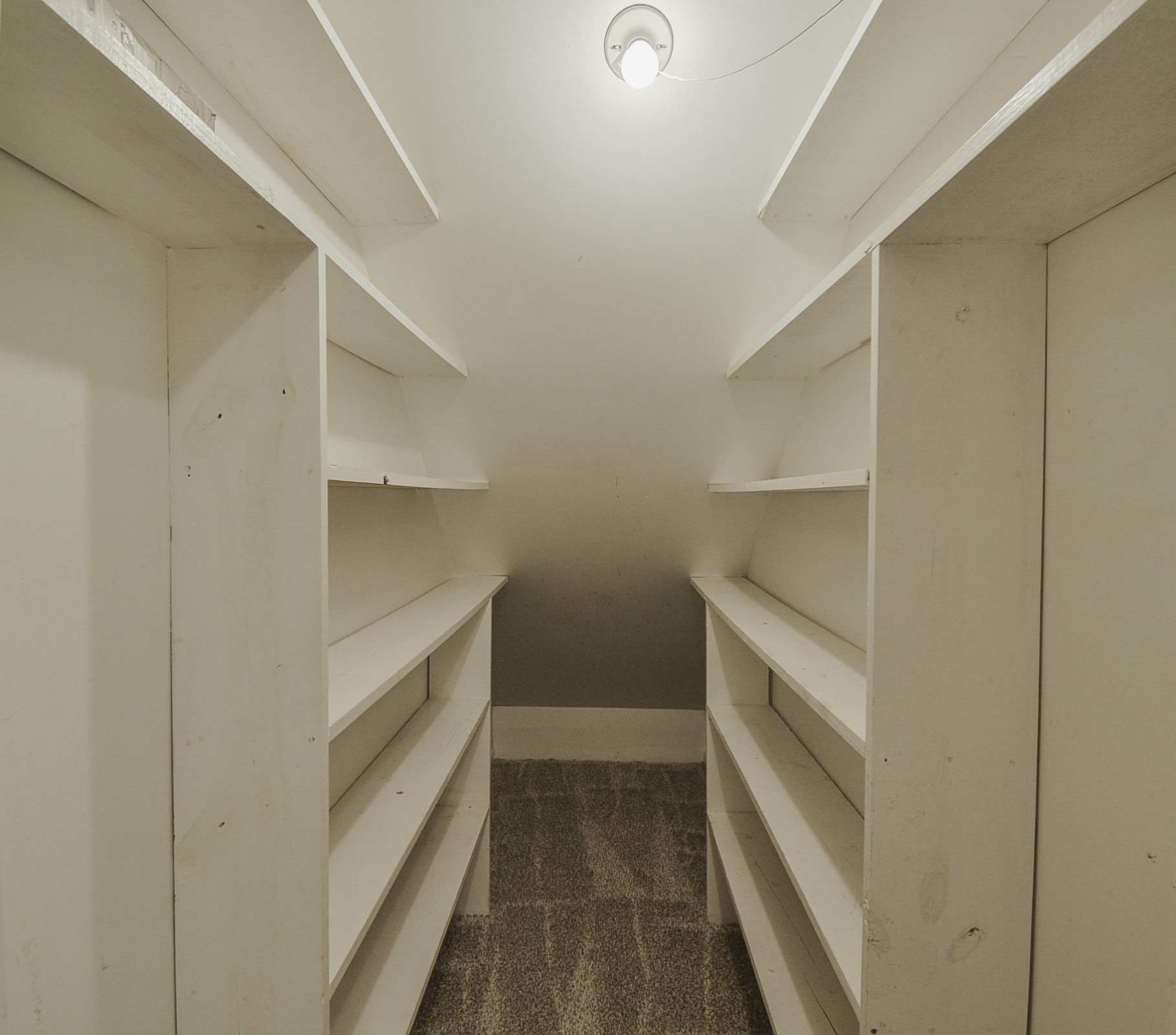 13915 Roundstone Lane Houston, TX 77015 - Photo 17 of 42 a view of walk in closet