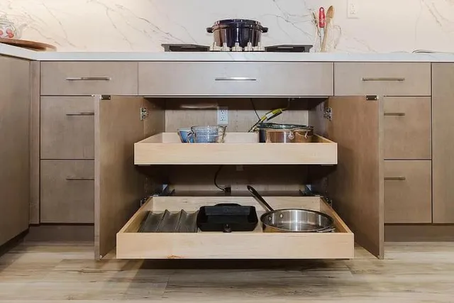 $1,985,000 | 2740 East Bainbridge Road, San Diego, CA 92106