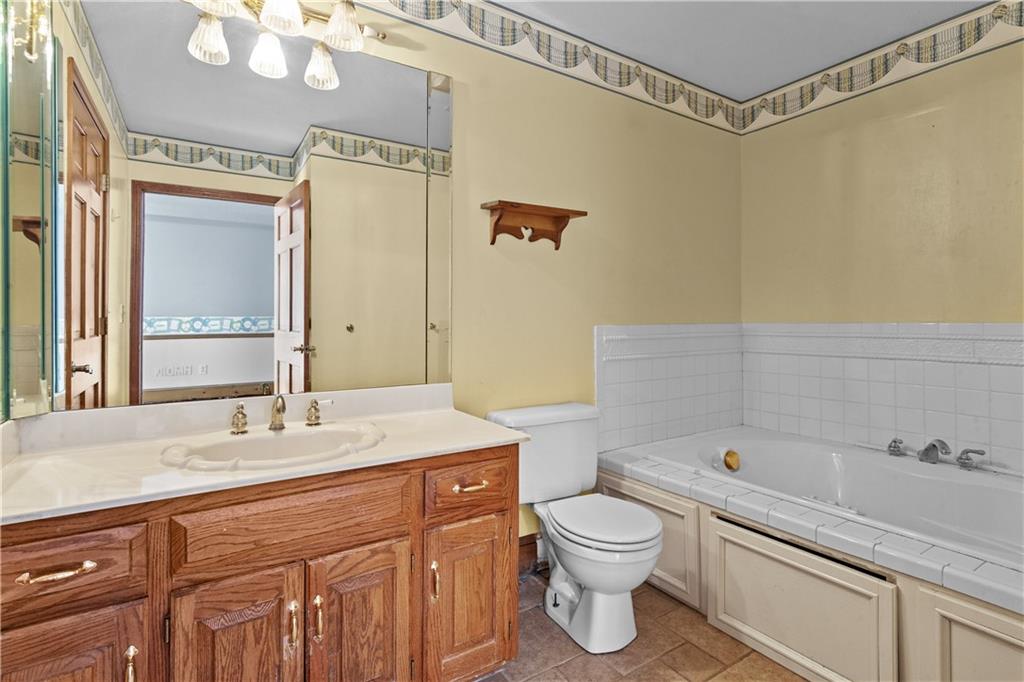 25408 Northeast Colbern Road Lee's Summit, MO 64064 - Photo 24 of 42