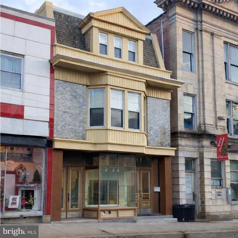 $1,200 | 10 East Main Street, Schuylkill Haven, PA 17972