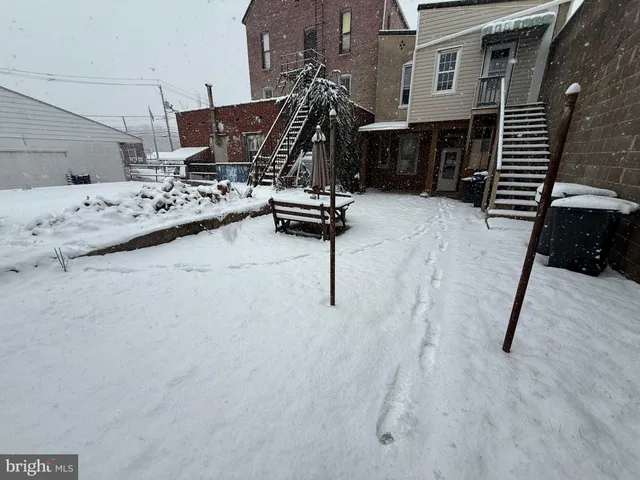 $1,200 | 10 East Main Street, Schuylkill Haven, PA 17972