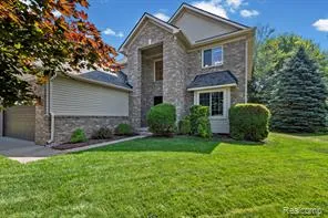 $419,900 | 23003 Waterview Drive, New Boston, MI 48164