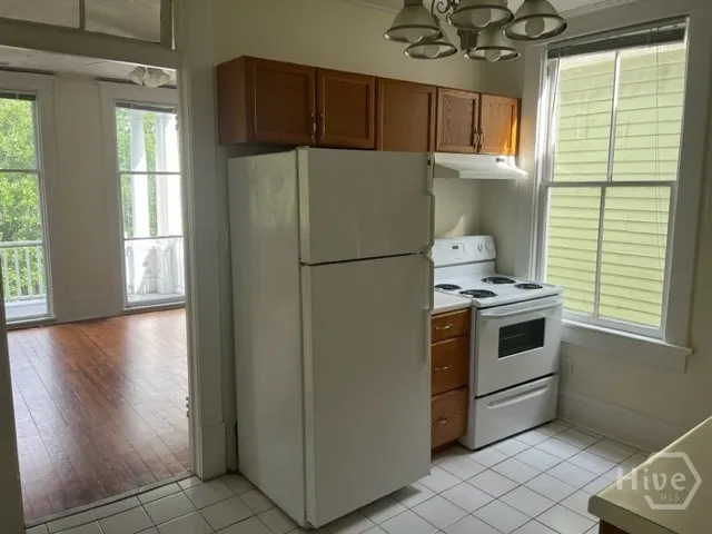 $2,200 | 816 Drayton Street, Unit 2A, Savannah, GA 31401