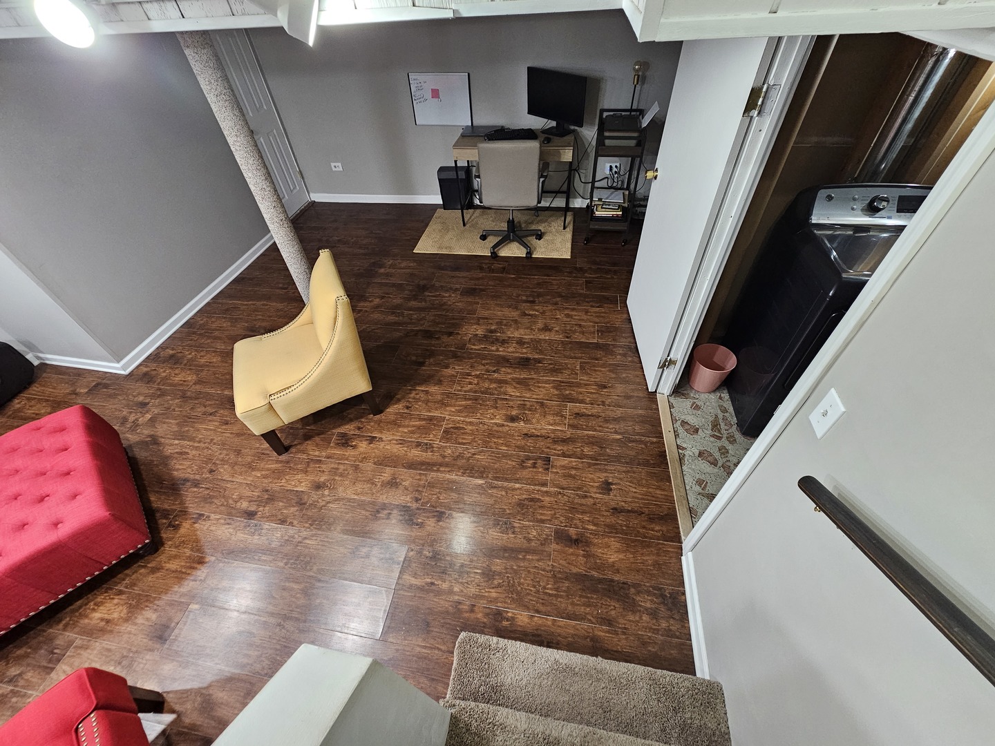 608 Bayview Point Schaumburg, IL 60194 - Photo 12 of 31 a living room with furniture and a couch