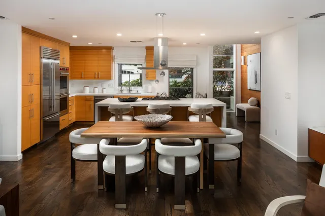 $3,498,000 | 320 Barton Way, Menlo Park, CA 94025