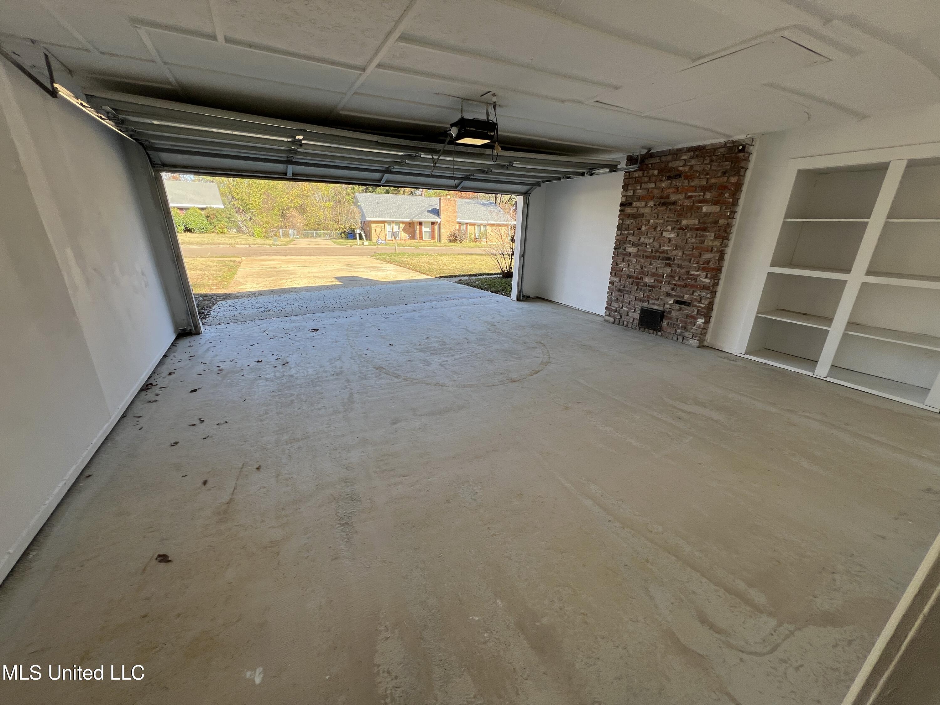 1504 Hawthorne Place Clinton, MS 39056 - Photo 6 of 24 IMG_0928