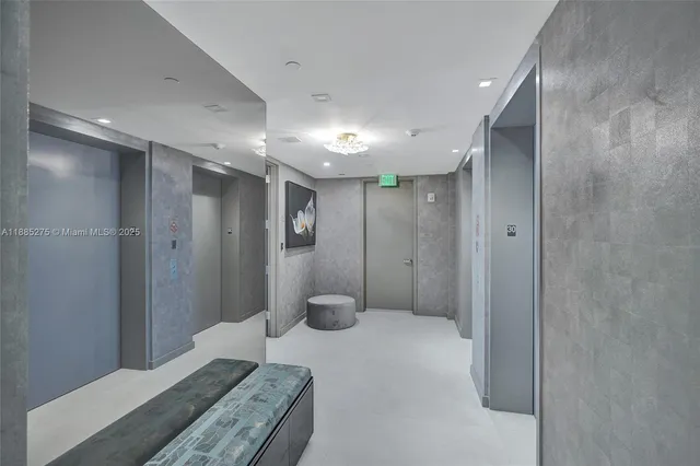 $29,900 | 18975 Collins Avenue, Unit 3000, Sunny Isles Beach, FL 33160