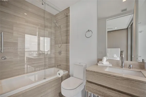 $29,900 | 18975 Collins Avenue, Unit 3000, Sunny Isles Beach, FL 33160