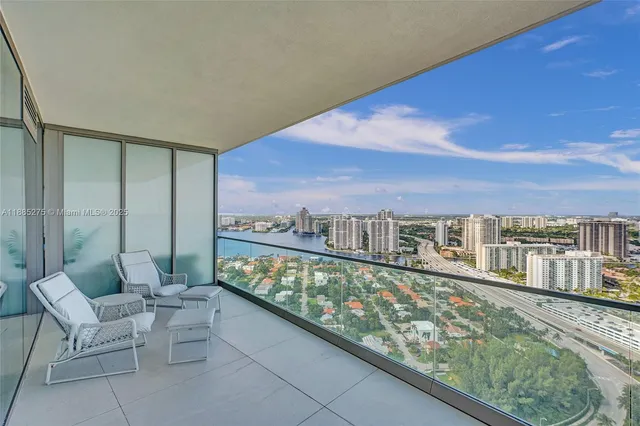 $29,900 | 18975 Collins Avenue, Unit 3000, Sunny Isles Beach, FL 33160