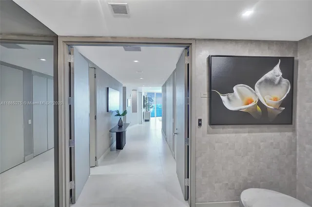 $29,900 | 18975 Collins Avenue, Unit 3000, Sunny Isles Beach, FL 33160