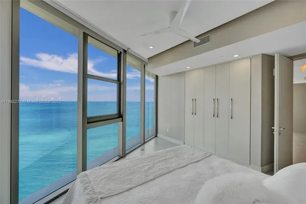 $29,900 | 18975 Collins Avenue, Unit 3000, Sunny Isles Beach, FL 33160