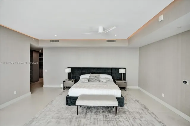 $29,900 | 18975 Collins Avenue, Unit 3000, Sunny Isles Beach, FL 33160