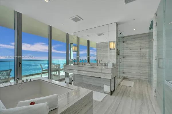 $29,900 | 18975 Collins Avenue, Unit 3000, Sunny Isles Beach, FL 33160