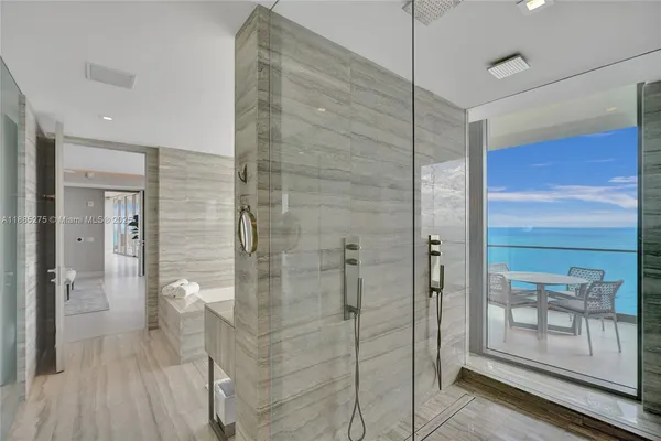 $29,900 | 18975 Collins Avenue, Unit 3000, Sunny Isles Beach, FL 33160