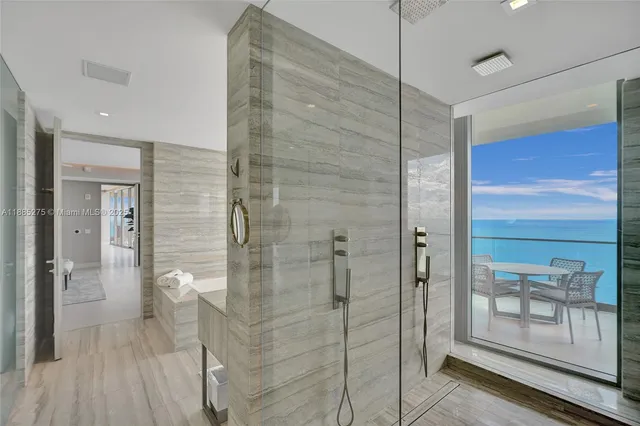 $29,900 | 18975 Collins Avenue, Unit 3000, Sunny Isles Beach, FL 33160