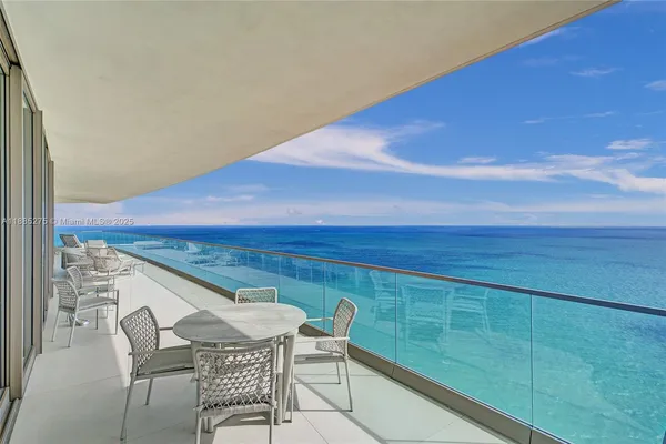 $29,900 | 18975 Collins Avenue, Unit 3000, Sunny Isles Beach, FL 33160
