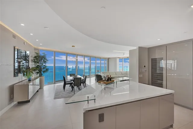 $29,900 | 18975 Collins Avenue, Unit 3000, Sunny Isles Beach, FL 33160