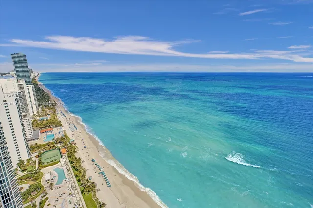 $29,900 | 18975 Collins Avenue, Unit 3000, Sunny Isles Beach, FL 33160