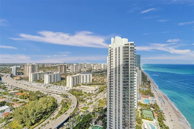 $29,900 | 18975 Collins Avenue, Unit 3000, Sunny Isles Beach, FL 33160