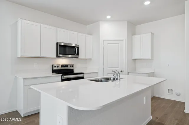 $404,990 | 25300 North 184th Lane, Wittmann, AZ 85361