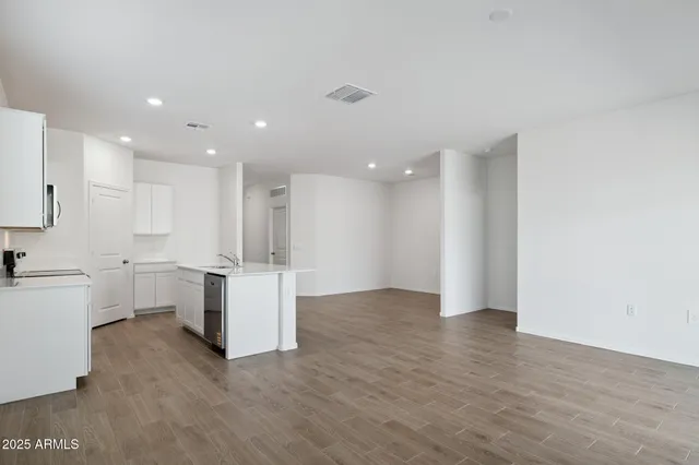 $404,990 | 25300 North 184th Lane, Wittmann, AZ 85361