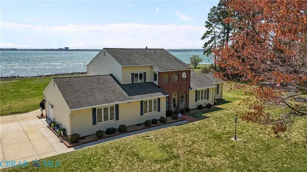 $965,000 | 8560 Victory Hill Lane, Hayes, VA 23072