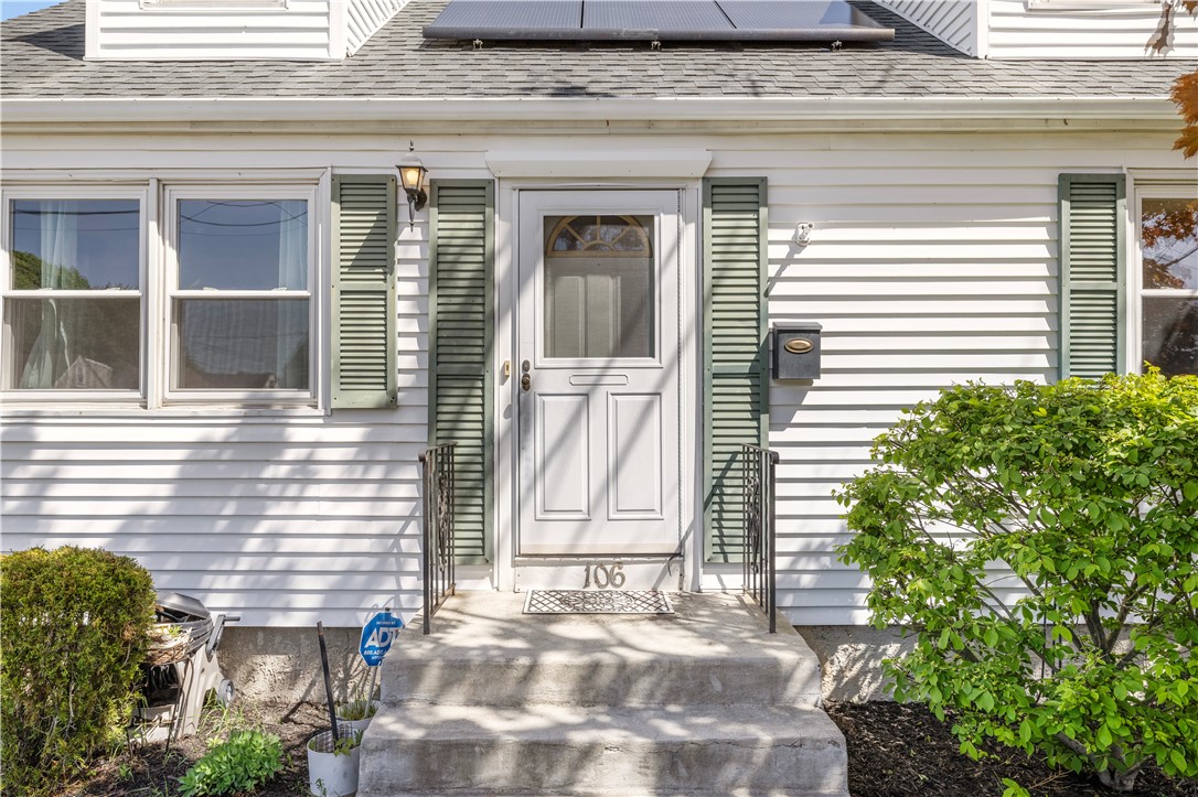 106 Martin Street Pawtucket, RI 02861 - Photo 28 of 33