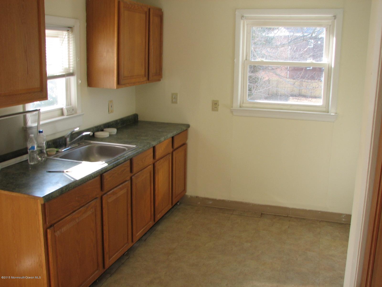 438 Main Street Keyport, NJ 07735 - Photo 19 of 27 IMG_7121