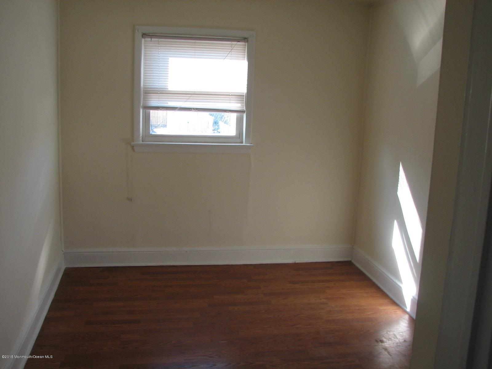 438 Main Street Keyport, NJ 07735 - Photo 23 of 27 IMG_7125