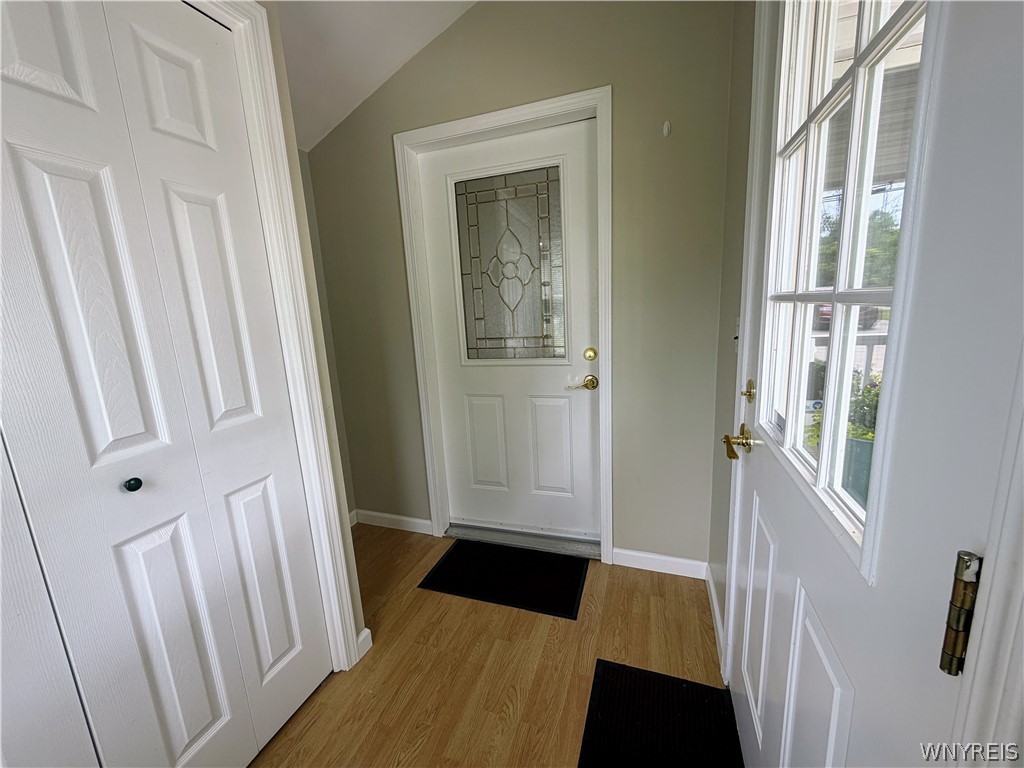 515 Lake Road Porter, NY 14174 - Photo 6 of 33 Foyer