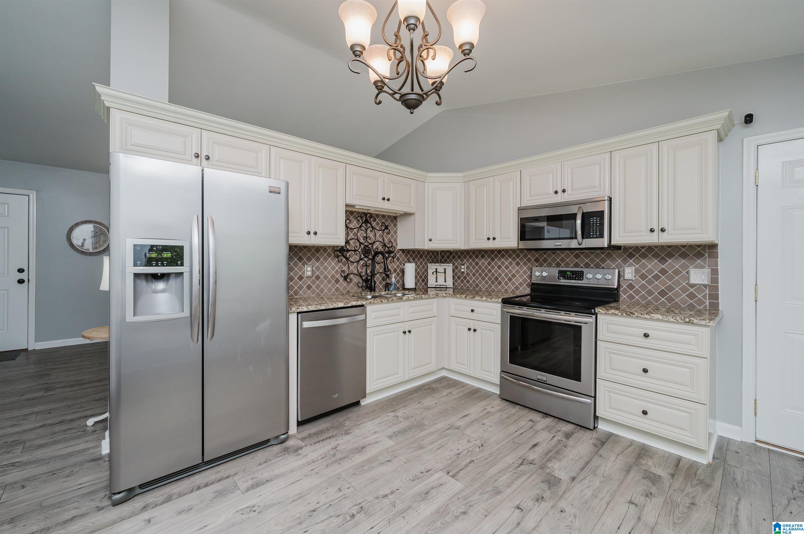 6359 Spring Hollow Road Gardendale, AL 35071 - Photo 15 of 54 Gallery Image 15