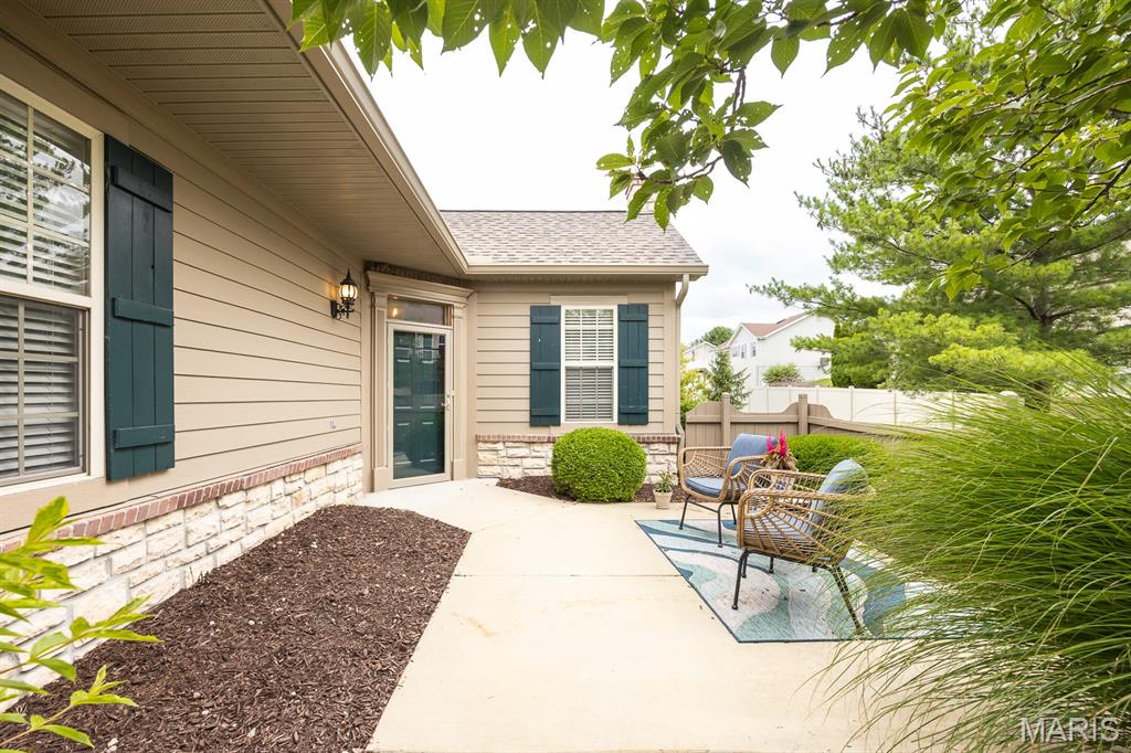 1328 Three Rivers Drive O'Fallon, IL 62269 - Photo 2 of 27