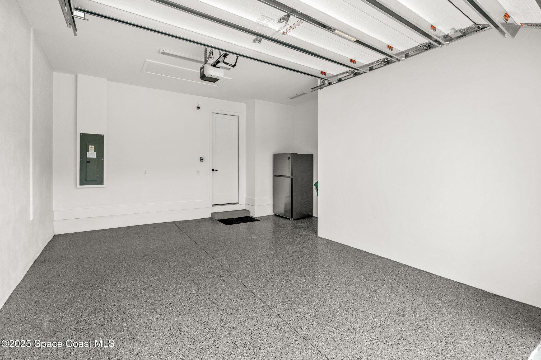 2021 South Orlando Avenue Cocoa Beach, FL 32931 - Photo 32 of 42 a view of an empty room