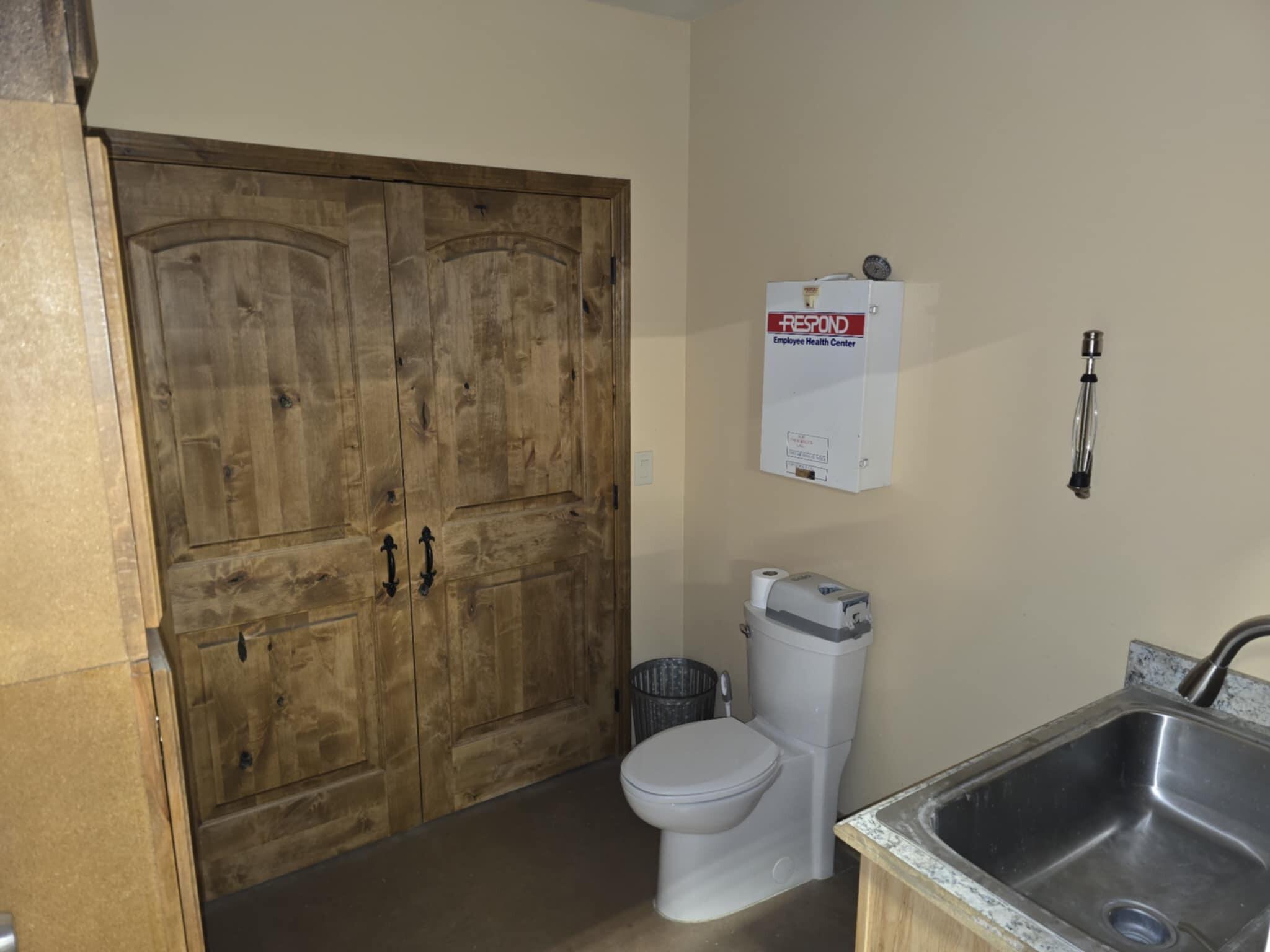 7 Woodland Park Road Sheridan, WY 82801 - Photo 19 of 26 half bath