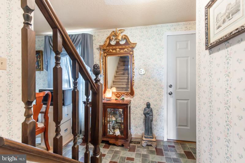 833 Old Road Strasburg, PA 17579 - Photo 13 of 34 Gallery Image 13