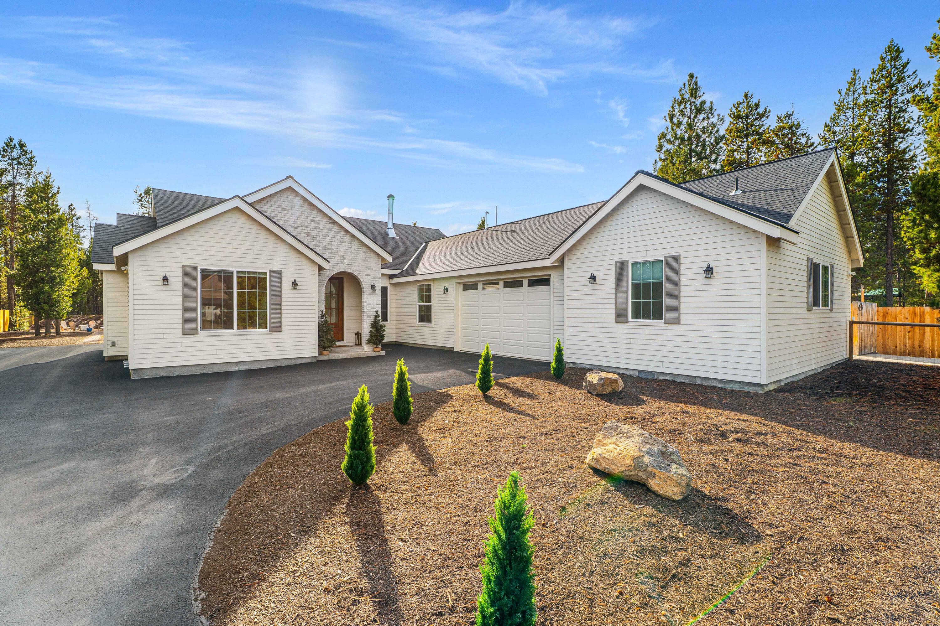 17189 Covina Road Bend, OR 97707 - Photo 1 of 81 03-Exterior