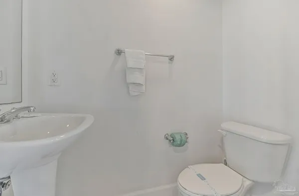 $675,000 | 1524 West Beach Boulevard, Unit 202, Gulf Shores, AL 36542