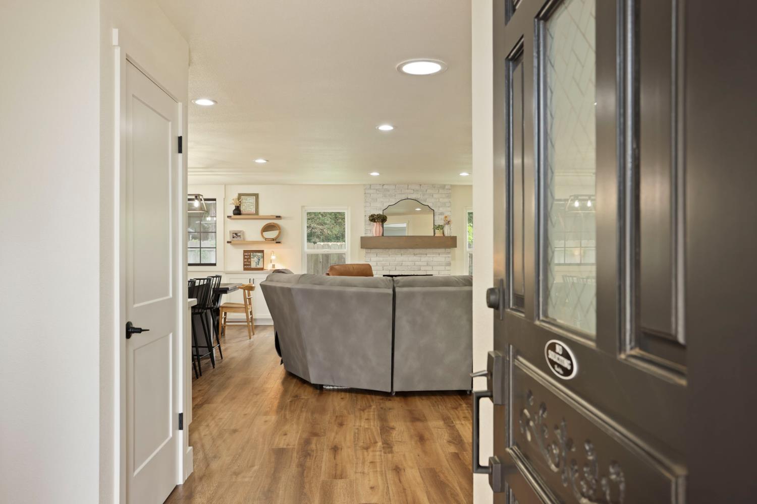 213 Primula Court Ripon, CA 95366 - Photo 5 of 58