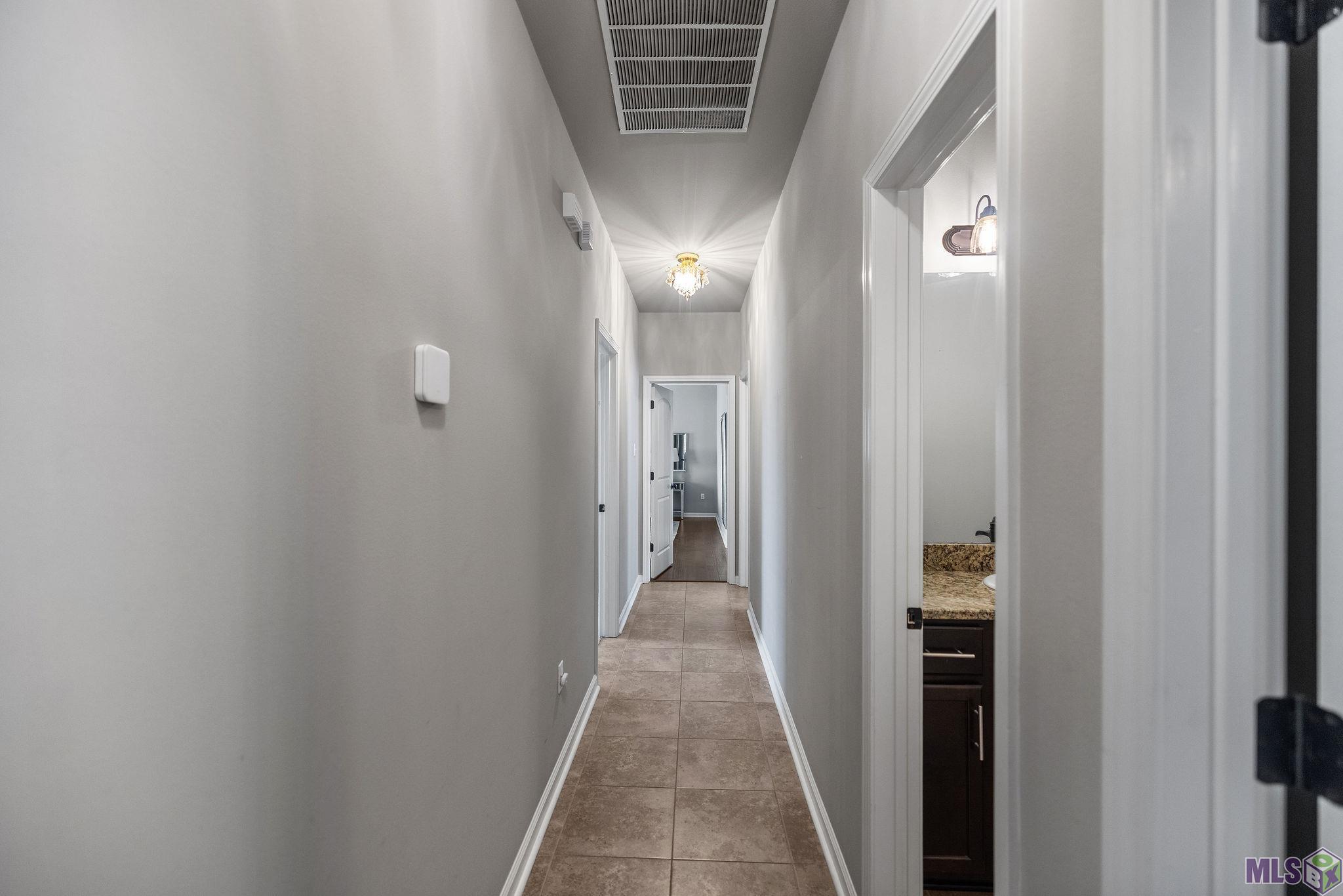 8666 Aston Avenue Baton Rouge, LA 70820 - Photo 14 of 23 Gallery Image 14